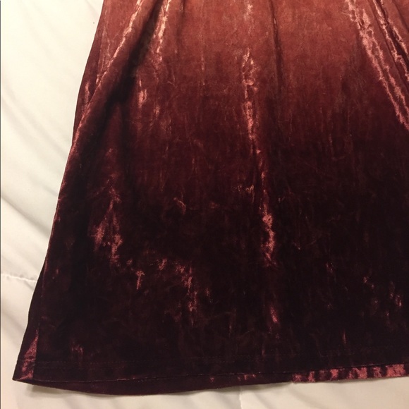 Halter Ombré Maroon Velvet Dress NWT - Picture 6 of 8